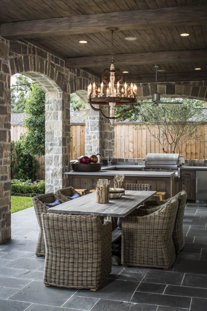 10 Incredible Outdoor Kitchens We Love