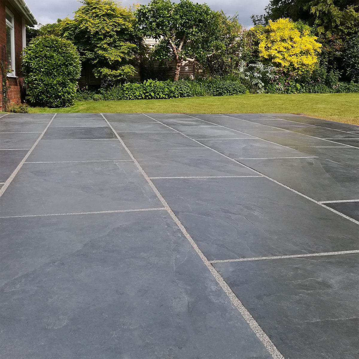 Brazilian Slate Paving 600x900 Paving Slabs And Patio Stones Nustone