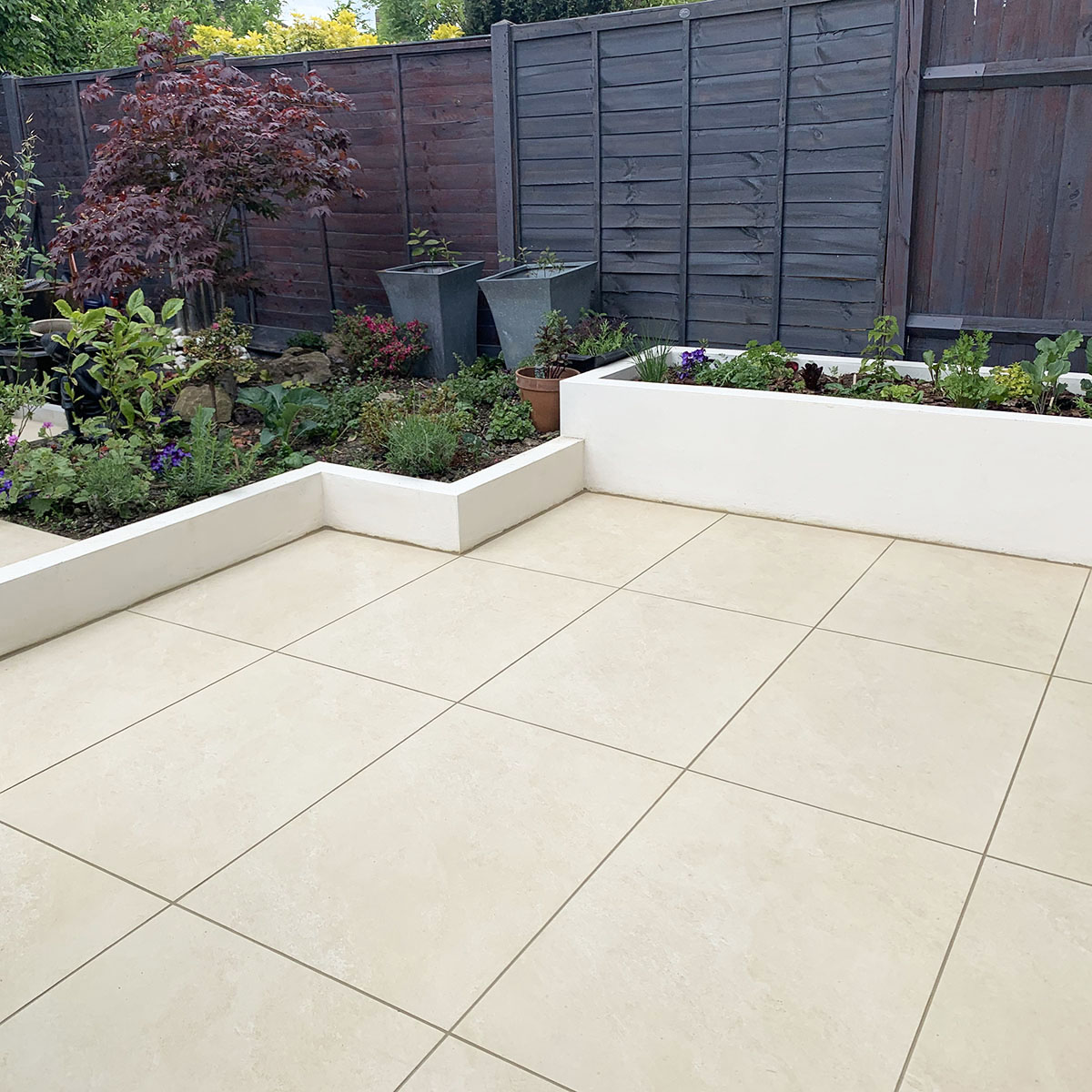 Porcelain Vs Natural Stone Patio Paving | Which Is Best? | Nustone