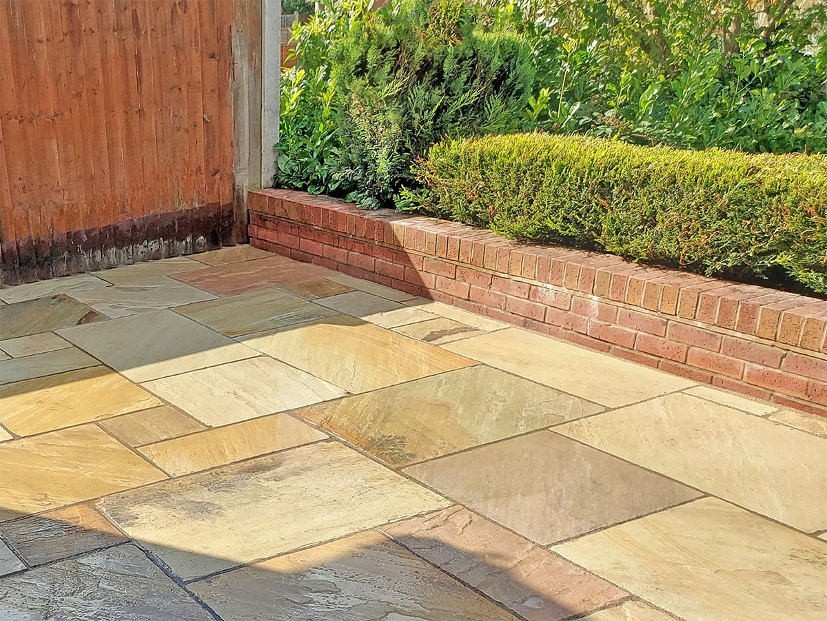5 Paving Options For Your Patio, What Are The Best Patio Slabs To Use